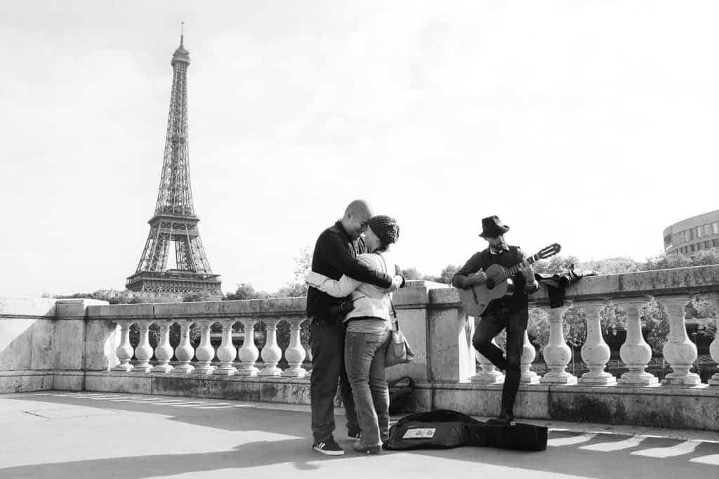 Paris musical serenade proposal idea - The Heart Bandits